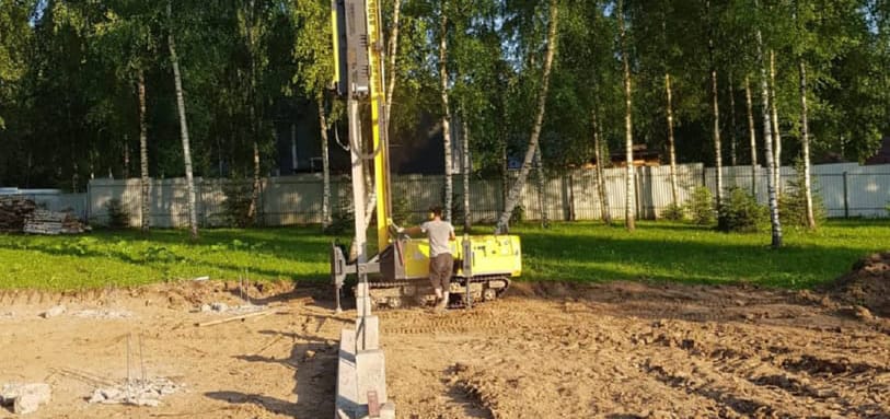 Фундамент на забивных ЖБ сваях